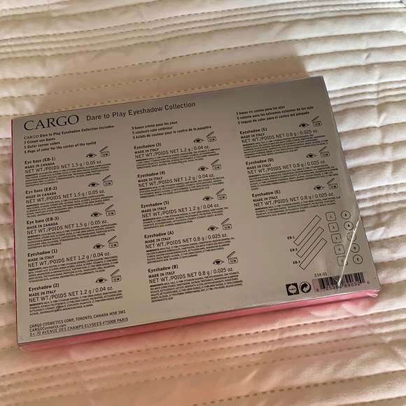 CARGO cosmetics eye shadow palette kit - Picture 3 of 8